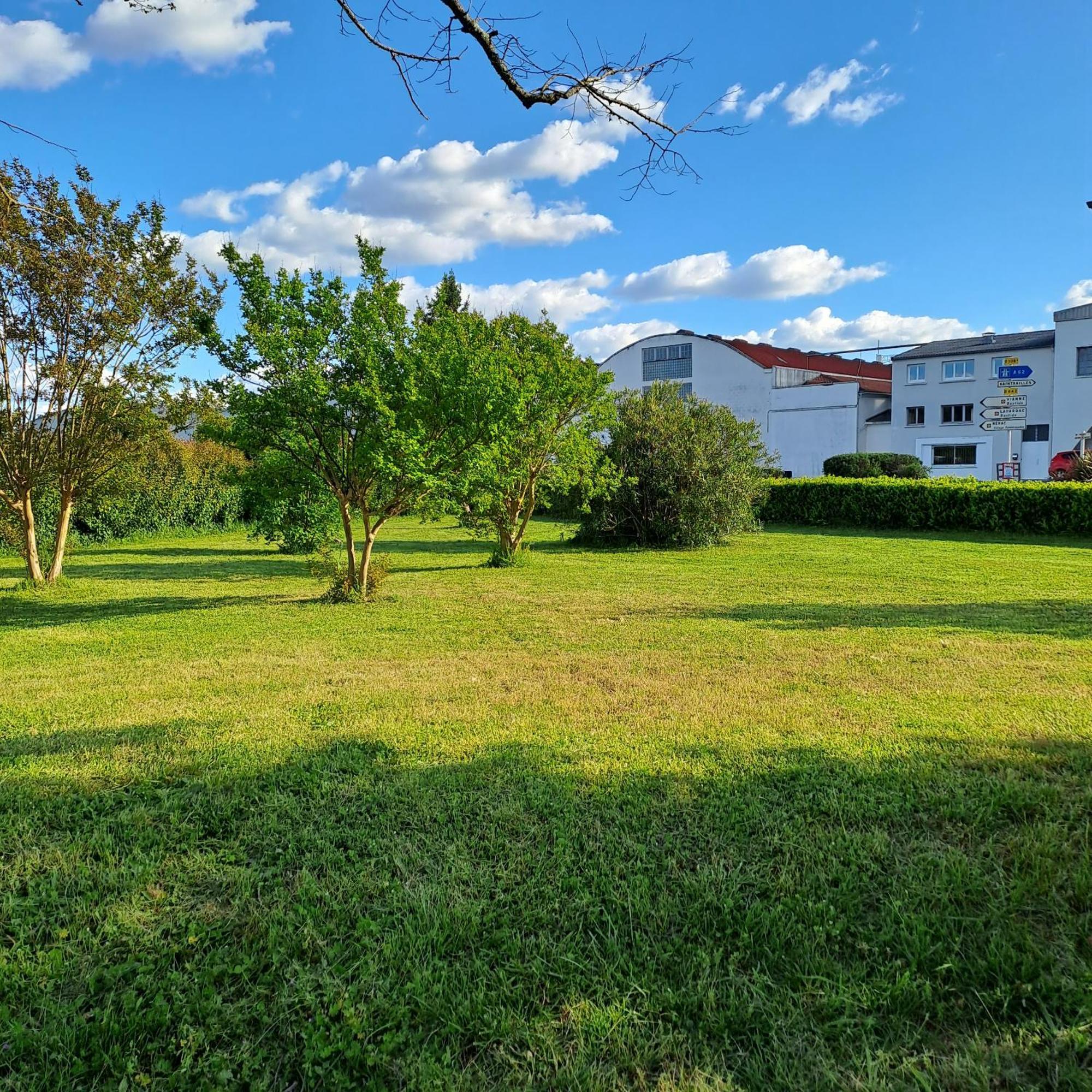 Gites De L'Akwaba Buzet-sur-Baise Exterior foto